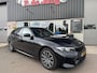 BMW 3-Serie 318I M-sport Touring G21 Facelift Widescreen Carplay Leder Trekhaak origineel Nederlands