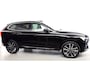 Volvo XC60 2.0 Recharge T6 AWD Inscription: eventueel trekhaak montage mogelijk, pano/ schuifdak, connect edition, rijass pakket driver assistance, cruise met afstandregeling  en innitiatie van noodremming, intell light sys, verwarmde  xenium pakket, ionisator luchtreiniging, draadloos telefoonoplader,  zijruiten verduisterd, Harman Kardon installatie, keyless entry, stuurverw, stoelverw, Apple Carplay, elec koffersluiting