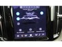 Volvo XC60 2.0 Recharge T6 AWD Inscription: PANORAMA-HARMAN KARDON-GOOGLE xenium pakket, ionisator luchtreiniging, draadloos telefoonoplader,  zijruiten verduisterd, Harman Kardon installatie, keyless entry, stuurverw, stoelverw, Apple Carplay, elec koffersluiting