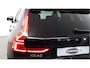 Volvo XC60 2.0 Recharge T6 AWD Inscription: eventueel trekhaak montage mogelijk, pano/ schuifdak, connect edition, rijass pakket driver assistance, cruise met afstandregeling  en innitiatie van noodremming, intell light sys, verwarmde  xenium pakket, ionisator luchtreiniging, draadloos telefoonoplader,  zijruiten verduisterd, Harman Kardon installatie, keyless entry, stuurverw, stoelverw, Apple Carplay, elec koffersluiting