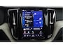 Volvo XC60 2.0 Recharge T6 AWD Inscription: eventueel trekhaak montage mogelijk, pano/ schuifdak, connect edition, rijass pakket driver assistance, cruise met afstandregeling  en innitiatie van noodremming, intell light sys, verwarmde  xenium pakket, ionisator luchtreiniging, draadloos telefoonoplader,  zijruiten verduisterd, Harman Kardon installatie, keyless entry, stuurverw, stoelverw, Apple Carplay, elec koffersluiting