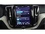 Volvo XC60 2.0 Recharge T6 AWD Inscription: eventueel trekhaak montage mogelijk, pano/ schuifdak, connect edition, rijass pakket driver assistance, cruise met afstandregeling  en innitiatie van noodremming, intell light sys, verwarmde  xenium pakket, ionisator luchtreiniging, draadloos telefoonoplader,  zijruiten verduisterd, Harman Kardon installatie, keyless entry, stuurverw, stoelverw, Apple Carplay, elec koffersluiting