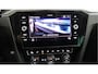 Volkswagen Passat Variant 1.4 TSI PHEV GTE privacy glas, ergo comfortstoel, elec kofferbak, verkeersbord herkenning, stoelverw, stuurpadles, park ass, side ass, uitpark ass, front ass, apple carplay, dak draagstangen
