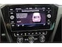 Volkswagen Passat Variant 1.4 TSI PHEV GTE privacy glas, ergo comfortstoel, elec kofferbak, verkeersbord herkenning, stoelverw, stuurpadles, park ass, side ass, uitpark ass, front ass, apple carplay, dak draagstangen