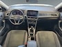 Volkswagen T-Roc 1.0 TSI 115pk Life Edition | Wireless Apple Carplay/Android Auto | ArtVelours bekleding | Digital Cockpit Pro