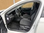 Skoda Octavia Combi 1.5 e-TSI Business Edition DSG Automaat | Trekhaak | Getint glas | Keyless entry&start | Elektrisch bedienbare achterklep | Climate control | Cruise control | Parkeersensoren voor en achter