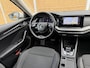 Skoda Octavia Combi 1.5 e-TSI Business Edition DSG Automaat | Trekhaak | Getint glas | Keyless entry&start | Elektrisch bedienbare achterklep | Climate control | Cruise control | Parkeersensoren voor en achter
