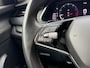 Skoda Octavia Combi 1.5 e-TSI Business Edition DSG Automaat | Trekhaak | Getint glas | Keyless entry&start | Elektrisch bedienbare achterklep | Climate control | Cruise control | Parkeersensoren voor en achter