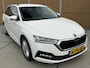 Skoda Octavia Combi 1.5 e-TSI Business Edition DSG Automaat | Trekhaak | Getint glas | Keyless entry&start | Elektrisch bedienbare achterklep | Climate control | Cruise control | Parkeersensoren voor en achter