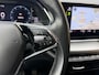 Skoda Octavia Combi 1.5 e-TSI Business Edition DSG Automaat | Trekhaak | Getint glas | Keyless entry&start | Elektrisch bedienbare achterklep | Climate control | Cruise control | Parkeersensoren voor en achter