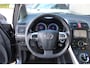 Toyota Auris 1.8 Full Hybrid Dynamic Business