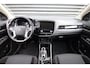 Mitsubishi Outlander 2.4 PHEV Pure+ Vol. dealer o.h. / één van de allerlaatse uit deze serie Outlanders