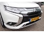 Mitsubishi Outlander 2.4 PHEV Pure+ Vol. dealer o.h. / één van de allerlaatse uit deze serie Outlanders