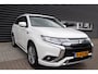 Mitsubishi Outlander 2.4 PHEV Pure+ Vol. dealer o.h. / één van de allerlaatse uit deze serie Outlanders