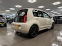 Volkswagen Up! 1.0 move up! BlueMotion * Zonnedak / Navigatie / Airco / NL Auto *