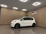 Volkswagen Up! 1.0 move up! BlueMotion * Zonnedak / Navigatie / Airco / NL Auto *