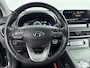 Hyundai Kona Electric EV LIMITED 64 kWh | LEDER | DODEHOEK DETECTIE | PDC | 3 FASEN | WARMTEPOMP | CAMERA | CLIMA | CRUISE ADAPT. | NAVI | PRIVACY GLASS | DAKRAILING | APPLE CAR PLAY & ADROID AUTO |