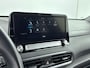 Hyundai Kona Electric EV FASHION 64 kWh | DODEHOEK DETECTIE | PDC | 3 FASEN | WARMTEPOMP | CAMERA | CLIMA | CRUISE ADAPT. | NAVI | PRIVACY GLASS | DAKRAILING | APPLE CAR PLAY & ADROID AUTO |