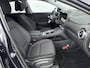 Hyundai Kona Electric EV FASHION 64 kWh | DODEHOEK DETECTIE | PDC | 3 FASEN | WARMTEPOMP | CAMERA | CLIMA | CRUISE ADAPT. | NAVI | PRIVACY GLASS | DAKRAILING | APPLE CAR PLAY & ADROID AUTO |