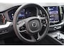 Volvo XC60 T6 Recharge AWD Plus Dark | Longe Range | Stoelverwarming | Trekhaak | Parkeercamera | BLIS | Pilot Assist | Glossy Black | Keyless