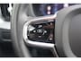 Volvo XC60 T6 Recharge AWD Plus Dark | Longe Range | Stoelverwarming | Trekhaak | Parkeercamera | BLIS | Pilot Assist | Glossy Black | Keyless