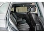 Volkswagen Tiguan 1.5 TSI 150pk DSG R-Line Business+ Trekhaak 360Camera Keyless Stoelverwarming Virtual Cockpit Navigatie Panoramadak