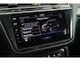 Volkswagen Tiguan 1.5 TSI 150pk DSG R-Line Business+ Trekhaak 360Camera Keyless Stoelverwarming Virtual Cockpit Navigatie Panoramadak