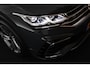 Volkswagen Tiguan 1.5 TSI 150pk DSG R-Line Business+ Trekhaak 360Camera Keyless Stoelverwarming Virtual Cockpit Navigatie Panoramadak