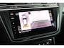 Volkswagen Tiguan 1.5 TSI 150pk DSG R-Line Business+ Trekhaak 360Camera Keyless Stoelverwarming Virtual Cockpit Navigatie Panoramadak