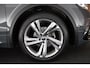 Volkswagen Tiguan 1.5 TSI 150pk DSG R-Line Business+ Trekhaak 360Camera Keyless Stoelverwarming Virtual Cockpit Navigatie Panoramadak