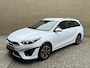 Kia Ceed Sportswagon 1.6 GDI 141pk PHEV DynamicLine | Facelift | Camera | Navigatie | Apple CarPlay / Android Auto | Climate control | Stoel&stuurverwarming | 16 inch velgen | Cruise control | Lane assist | Keyless | LED | DAB | Volledig onderhouden