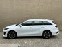 Kia Ceed Sportswagon 1.6 GDI 141pk PHEV DynamicLine | Facelift | Camera | Navigatie | Apple CarPlay / Android Auto | Climate control | Stoel&stuurverwarming | 16 inch velgen | Cruise control | Lane assist | Keyless | LED | DAB | Volledig onderhouden