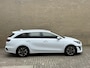 Kia Ceed Sportswagon 1.6 GDI 141pk PHEV DynamicLine | Facelift | Camera | Navigatie | Apple CarPlay / Android Auto | Climate control | Stoel&stuurverwarming | 16 inch velgen | Cruise control | Lane assist | Keyless | LED | DAB | Volledig onderhouden