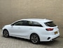 Kia Ceed Sportswagon 1.6 GDI 141pk PHEV DynamicLine | Facelift | Camera | Navigatie | Apple CarPlay / Android Auto | Climate control | Stoel&stuurverwarming | 16 inch velgen | Cruise control | Lane assist | Keyless | LED | DAB | Volledig onderhouden