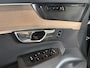 Volvo XC90 2.0 T8 Plug-in hybrid AWD Ultra Dark Panoramo dak, Headup display en Luchtvering