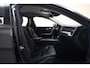 Volvo V60 2.0 B3 Momentum Advantage Aut. [ Trekhaak Leder Stoel / stuurverwarming Clima Navi Apple/Android Cruise ]