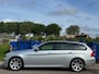 BMW 3-Serie Touring 318i High Executive ECC Audio/CD Electric pakket ABS LMV 18" PDC ESP Cruise Trekhaak Dealeronderh. Nieuwe Apk!