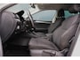 Skoda Superb Combi 1.8 TSI Style Automaat | Trekhaak | Adaptieve Cruise | Stoelverwarming | Apple Carplay / Android Auto | Getint glas