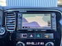 Mitsubishi Outlander 2.0 PHEV Hybrid Airco Cruise controle Trekhaak 1500kg trekgewicht Leder Achterruitrijcamera Parkeersensoren voor en achter Telefoonverbinding Navigatiesysteem Oplaadkabel Stuurwielbediening