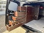 Opel Vivaro 2.0 CDTI L2H1 Dubbele schuifdeur Parkeerhulp voor en achter Achteruitrijcamera Airco Cruise control Kastinrichting Imperiaal Apple Carplay Bluetooth telefoon voorbereiding 3-Persoons Euro 6