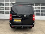 Opel Vivaro 2.0 CDTI L2H1 Dubbele schuifdeur Parkeerhulp voor en achter Achteruitrijcamera Airco Cruise control Kastinrichting Imperiaal Apple Carplay Bluetooth telefoon voorbereiding 3-Persoons Euro 6