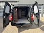 Opel Vivaro 2.0 CDTI L2H1 Dubbele schuifdeur Parkeerhulp voor en achter Achteruitrijcamera Airco Cruise control Kastinrichting Imperiaal Apple Carplay Bluetooth telefoon voorbereiding 3-Persoons Euro 6