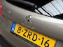 Peugeot 2008 1.2 PureTech Allure Sport Automaat (PANORAMADAK, NAVIGATIE, CLIMATE, LEDER, SPORTSTOELEN, GETINT GLAS, LM VELGEN, TREKHAAK, NIEUWE APK, NIEUWSTAAT)