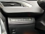 Peugeot 2008 1.2 PureTech Allure Sport Automaat (PANORAMADAK, NAVIGATIE, CLIMATE, LEDER, SPORTSTOELEN, GETINT GLAS, LM VELGEN, TREKHAAK, NIEUWE APK, NIEUWSTAAT)