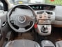 Renault Scenic 1.6-16V Tech Line | Panoramadak | Xenon | Navi | Autom. Airco | Cruise Control | Elekt. Ramen | PDC | Trekhaak | LMV | Nieuwe APK!