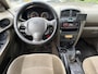 Hyundai Santa Fe 2.0i-16V Dynamic Motion | Autom. Airco | Cruise Control | Elekt. Ramen | Trekhaak | 2000 kg Trekgewicht! | LMV | APK tot 05-10-2026!