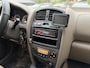 Hyundai Santa Fe 2.0i-16V Dynamic Motion | Autom. Airco | Cruise Control | Elekt. Ramen | Trekhaak | 2000 kg Trekgewicht! | LMV | APK tot 05-10-2026!