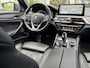 BMW 5-Serie Touring 530e xDrive High Ex. Shadow|Pano|H/K|Nappa|Ventilatie|Massage|ACC|HUD|Laser|Alvitgrau