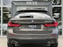 BMW 5-Serie Touring 530e xDrive High Ex. Shadow|Pano|H/K|Nappa|Ventilatie|Massage|ACC|HUD|Laser|Alvitgrau