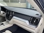 Volvo XC60 2.0 T6 Plug-in hybrid AWD Inscription Expression facelift stoelverwarming pano 360° camera